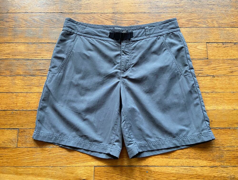 COLUMBIA Titanium Nylon Gray Adventure Shorts Womens sz 10
